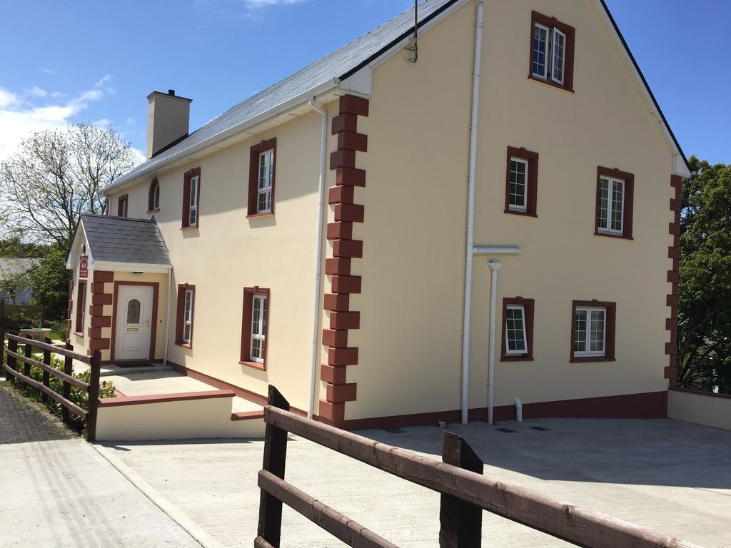 Kilcar Lodge Exterior photo